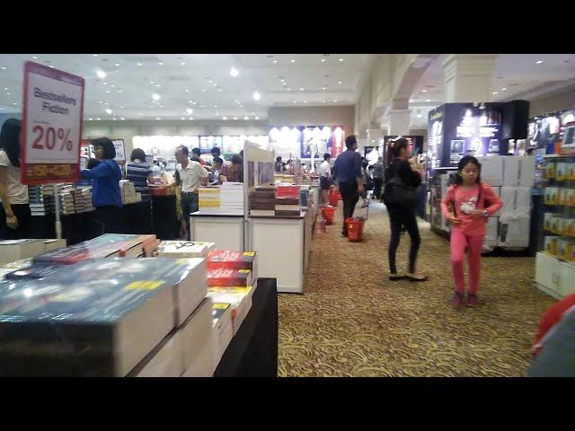 A Mega Book Fair in Malaysia Walking Tour