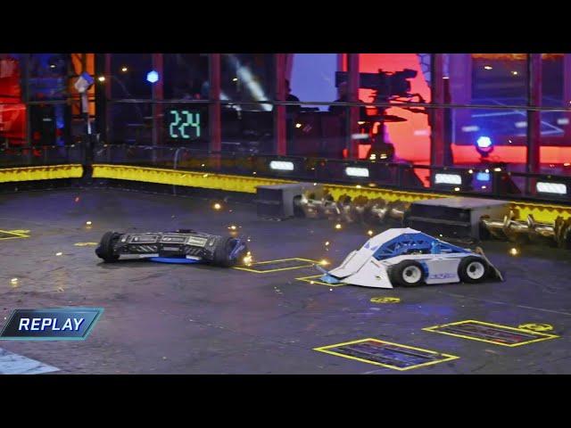 Valkyrie vs SubZero - Battlebots Championship 2020 - Bots Fan