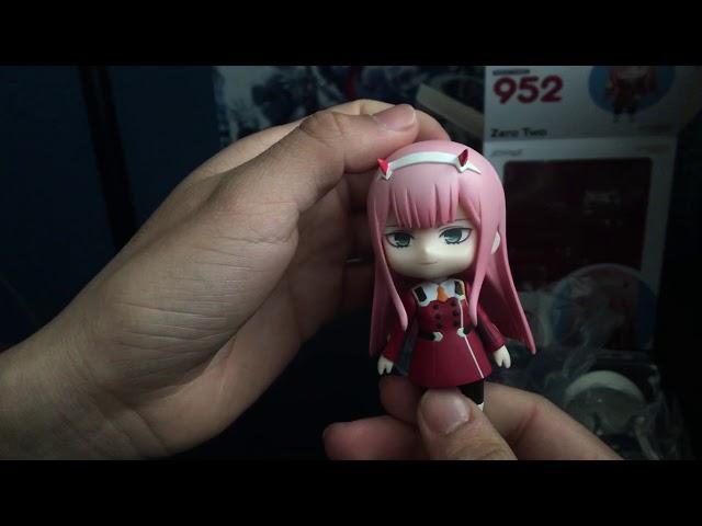 Nendoroid Unboxing- Zero Two + Keychain