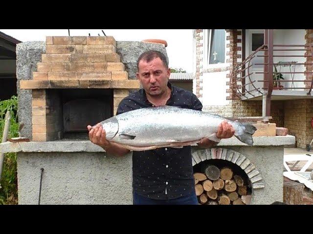 SALMON on the GRILL. SKEWERS of FISH.  ENG SUB.