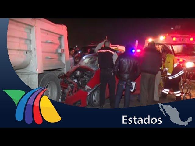 Coche se estrella contra camión en periférico: un muerto | Azteca Puebla