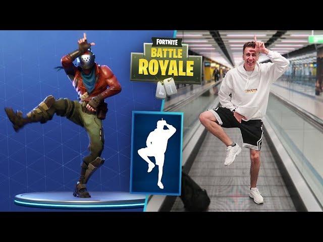 FORTNITE DANCES IN PUBLIC!