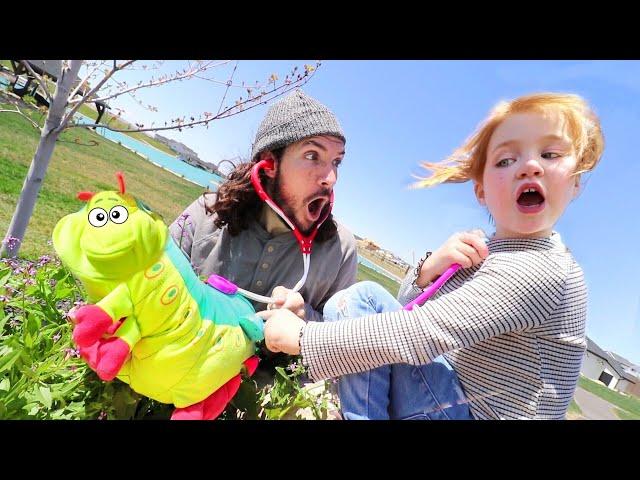 ZOO LAKE  Animal Transfer!!  Doctor Adley and Dad morning check up routine THE MOVIE! (pet backyard)