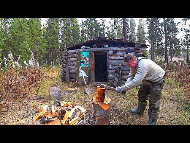 Живём третий день в тайге, в лесной избушке. Ловим рыбу на сети. Готовим рыбацкий ужин.