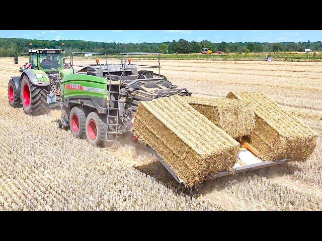 FENDT 1050  Vario + FENDT Squadra 1290 N UD und POMI Ballensammelwagen  beim Stroh pressen.