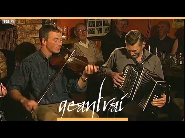 Charlie Harris, Mark Donellan & Jennifer Lenihan | Pepper's, An Fhiacail | Geantraí 2003 | TG4