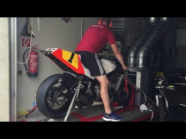 YAMAHA RD500 Rainey Replica - dyno run