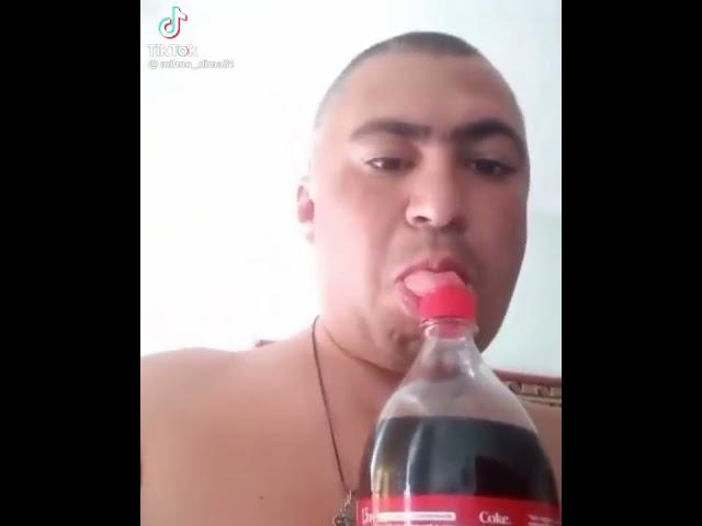 ЧЁ ТЫ КО МНЕ ПРИСТАЛ ДАЛБАЁБ!