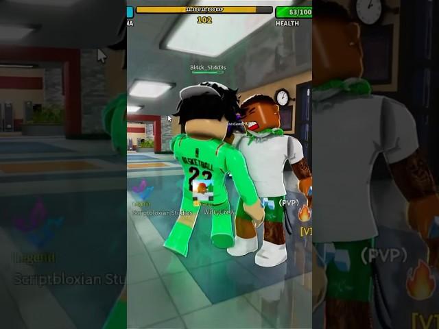 The whole SCHOOL was jumping him  #roblox #robloxfightinaschool #fightinaschool