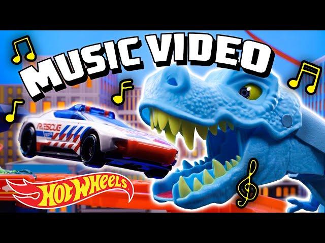 DO THE DINO CHOMP  | Kids Song | Official Hot Wheels Music Video 