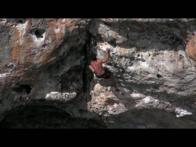 Deep Water Soloing / Psicobloc at Cala Barques, Mallorca, Spain