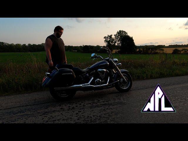 Yamaha V-Star 1300 // Cobra Exhaust Sound & Flyby // 4k