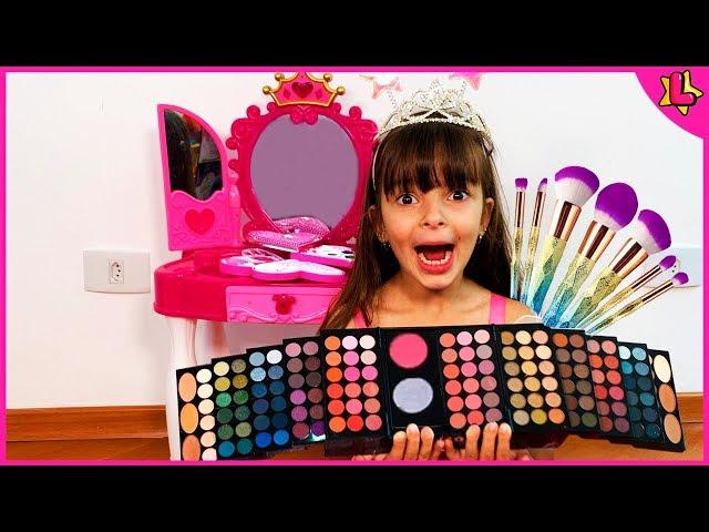 Laurinha Pretend Play Dress Up and Make Up Toys