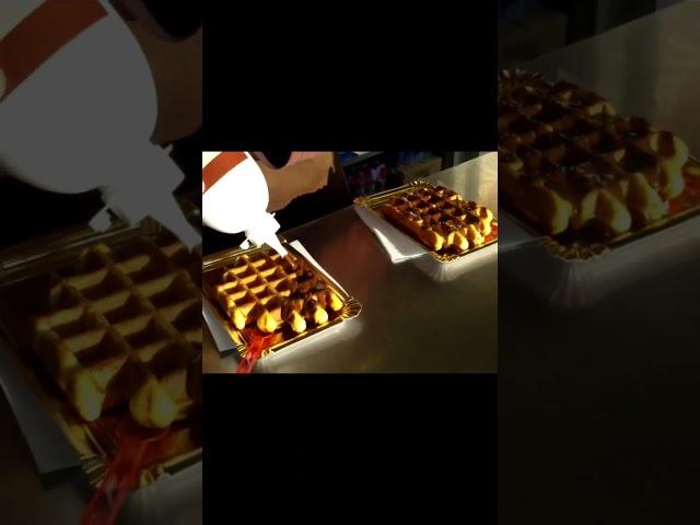 chocolate waffles in Mumbai #belgianwaffle #food #streetfood #india #chocolate