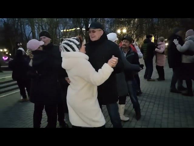 22.12.2024.Свеча.Андрей Гранкин.В Гомельском парке.