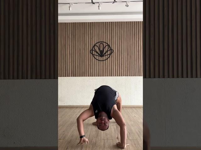 Wheel walk  #yoga #forrestyoga #fitness #wheel #contortion #backbend