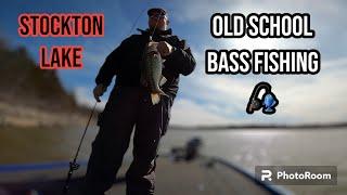 EARLY SPRING BASS ARE UP SAHLLOW ON STOCKTON LAKE!  Fishing the old fashion way!