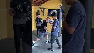 Técnica de Boxe voltada a defesa criando ângulos para ataque #boxe #boxing #boxer #treino #personal