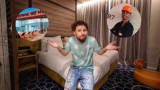 I slept in Cristiano Ronaldo's hotel "El Bicho" | Is it worth paying SO MUCH?