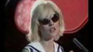 Blondie - Sunday Girl / Dreaming (TOTP 1979)