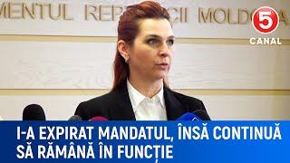 I-a expirat mandatul, însă continuă să rămână în funcție