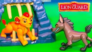 The Lion Guard Janja Hyena Hideout Toy Unboxing with Kion and Bunga