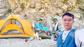 Exploring Anjeer Darra || One Night Stay At Mountain || Zakir H Vlogs