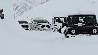 Evaluating snow wading capabilities of Jimny ,Gurkha ,stock Hilux and prepared Hilux... winter spiti