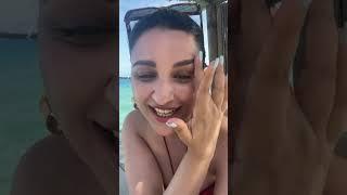 Parineeti chopra Hot Bollywood actress bikini instagram LIVE video 