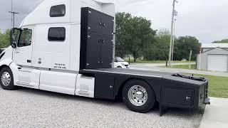 HDT for RV Hauler : First Impressions RVH Lifestyles Sport Utility Bed on a 2020 Volvo VNL 860