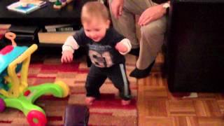 2012 1:24 Starting to Walk