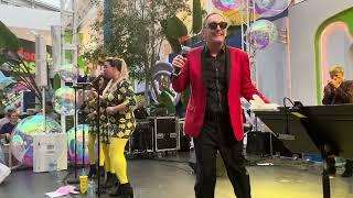 Tom Kenny & The Hi-Seas At Nickelodeon Universe Part 2