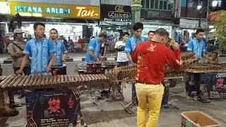 Angklung Malioboro "sayang dua "...