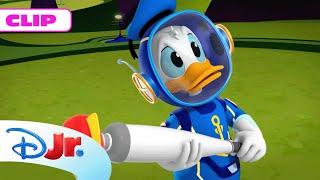 MICKEY MOUSE FUNHOUSE: ¡Un aplauso para Donald, nuestro pato favorito!  | @DisneyJuniorES