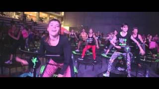 JUMPING FROG FITNESS - FITNESS NA TRAMPOLINACH Oficjalny teledysk z JUMPING FROG JUMP PARTY 2015