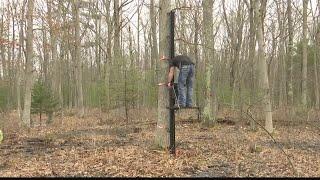 A Somerset County man is changing the hunting game with a revolutionary tree stand