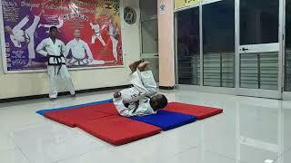 This is The Legendary  Club  Super  Taekwondo  Club  SENIOR Student Shashemene.