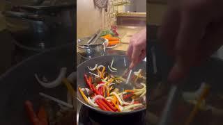 WOK С ГОВЯДИНОЙ