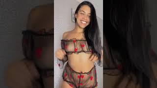 Eu queria ser uma abelha, pra voar na sua … #lingerie #artecorporal