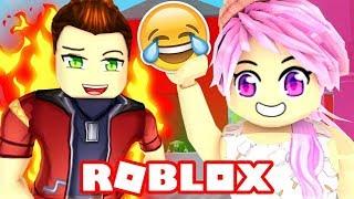 Surviving the Craziest Surprise Roblox House