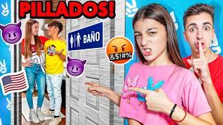 ¡PILLADOS EN EL BAÑO!MI HIJASTRA PILLA A MI HERMANO Y LA ESTUDIANTE...*mucho salseo!*