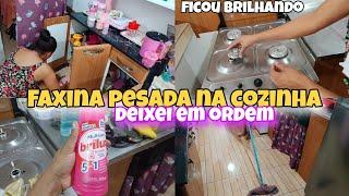 FAXINA PESADA NA COZINHA/LIMPEI E ORGANIZEI OS ARMÁRIOS/CASA LIMPISSÍMA. #viralvideo