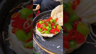 Chinese burger Stir-fried celery with peppers