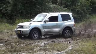 Pajero VS Surf making fun