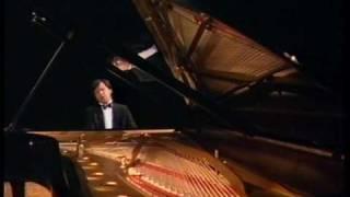 Andrei Gavrilov plays Rachmaninov Moment Musical  B minor op 16 No 3
