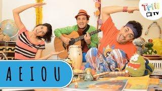 Grupo Triii - A E I O U