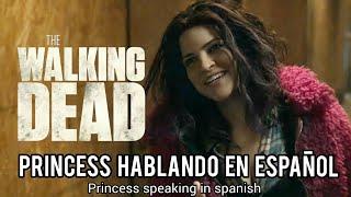 Paola Lázaro AKA Princess hablando en español en TWD