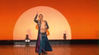 Ozgen dancing Turkish Oriental (bellydance) dance in Tokyo .