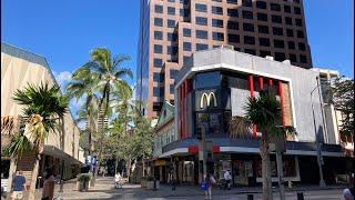 Go Walking!  Downtown Honolulu, Hawaii