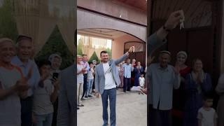 YANA BIR BAXTLI INSON